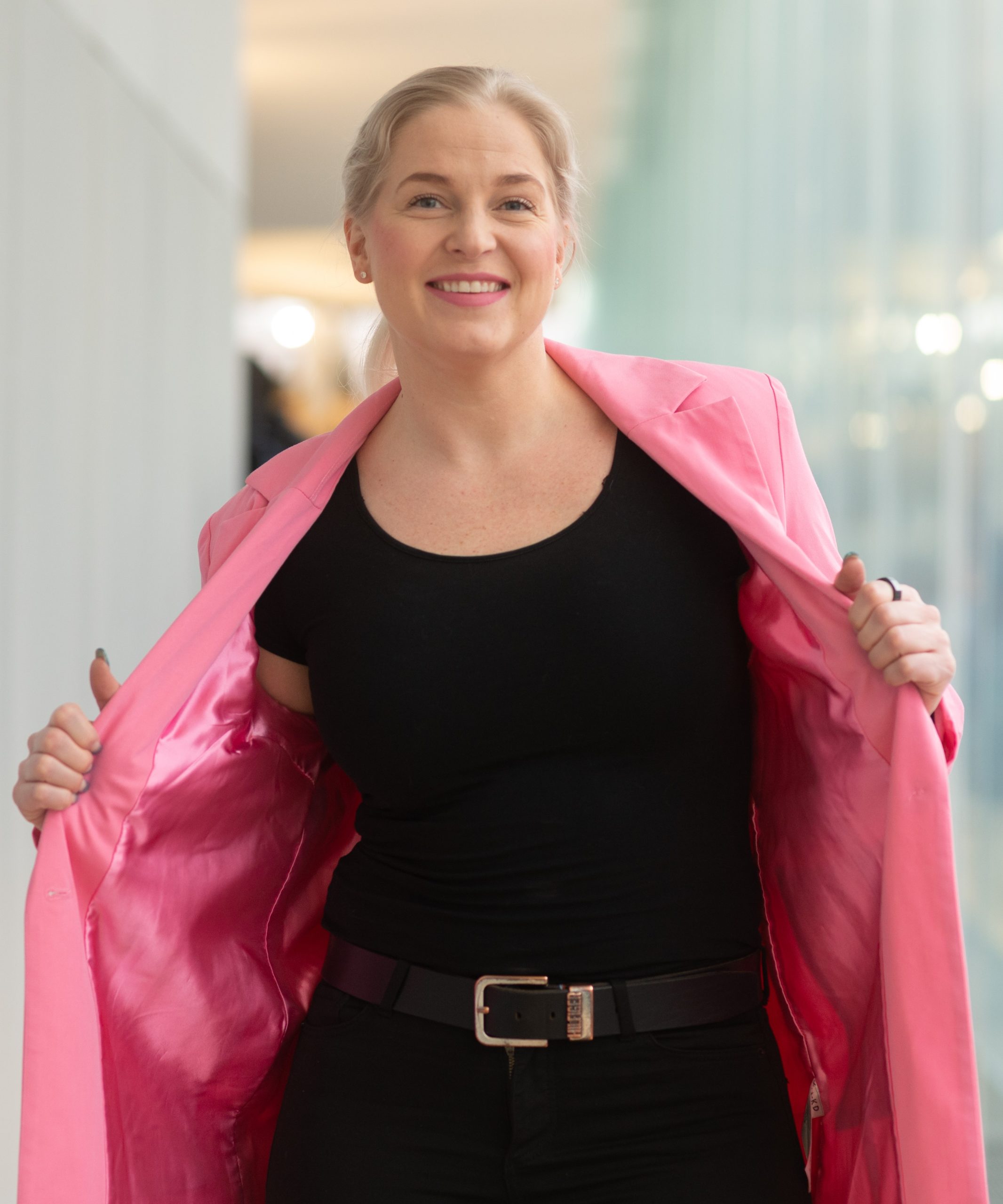 Laura Sulkava, Eduskuntavaaliehdokas, Liike Nyt Helsinki